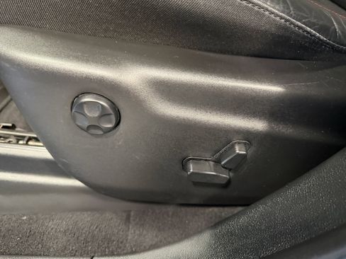 Used 2024 Dodge Durango GT image 17