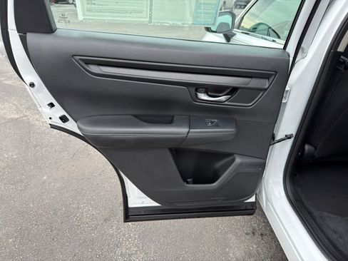 Used 2023 Honda CR-V LX image 27