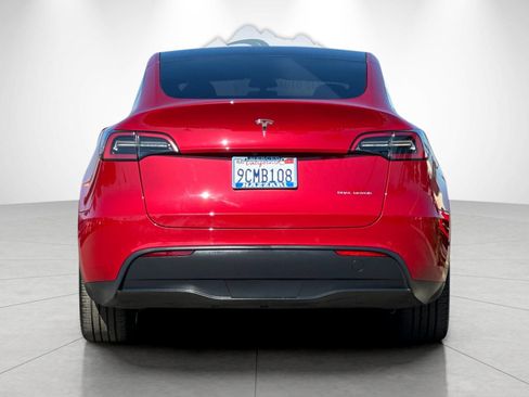 Used 2022 Tesla Model Y Long Range AWD/4WD image 4