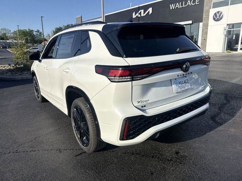 New 2026 Volkswagen Tiguan SE R-Line AWD/4WD image 3