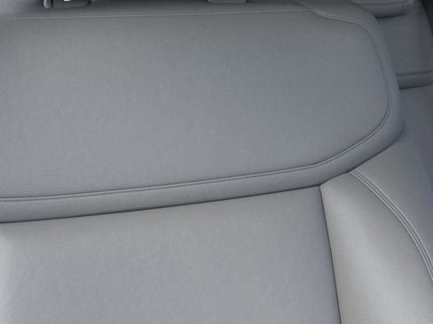 New 2026 Ford Expedition Active image 16