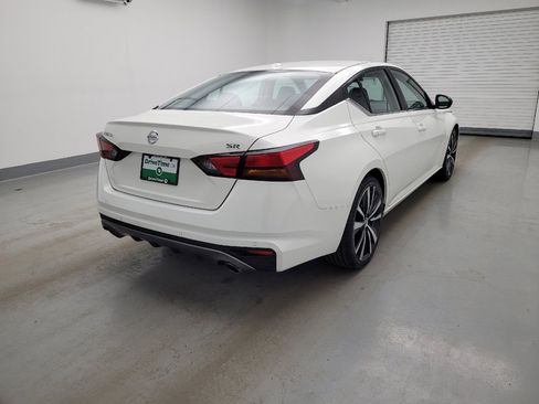 Used 2022 Nissan Altima 2.5 SR FWD image 9