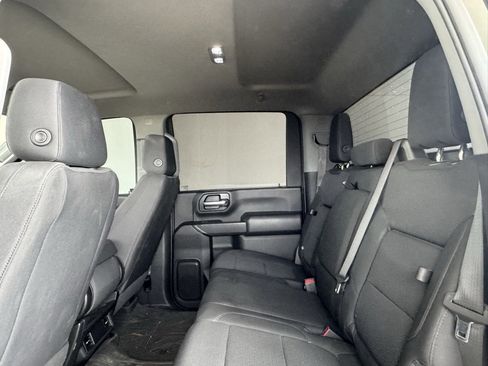 Used 2023 Chevrolet Silverado 2500 Custom w/ Custom Value Package image 12