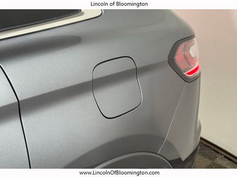 Certified 2022 Lincoln Nautilus Reserve w/ Equipment Group 201A image 15