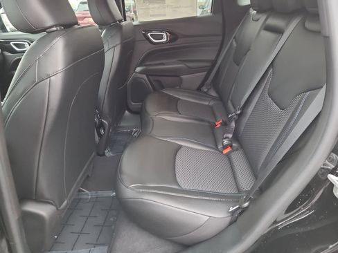 New 2026 Jeep Compass Latitude image 21