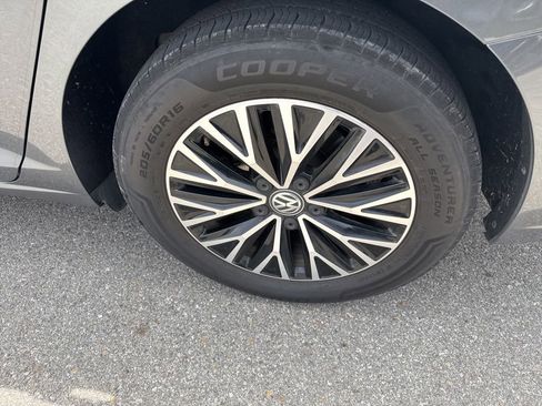Used 2019 Volkswagen Jetta SEL FWD image 7