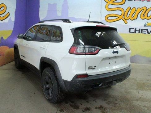 Used 2020 Jeep Cherokee Sport image 6