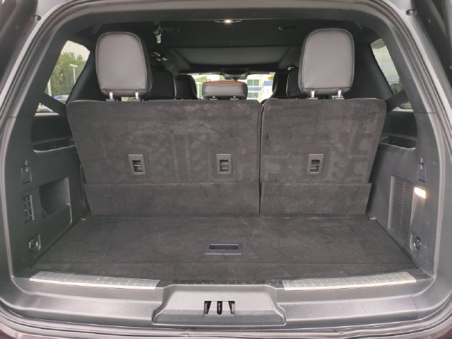 Used 2023 Lincoln Navigator Reserve AWD/4WD image 7