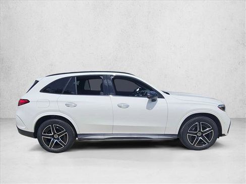 Certified 2026 Mercedes-Benz GLC 300 image 4