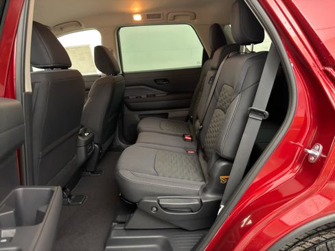 New 2026 Nissan Pathfinder SV image 16