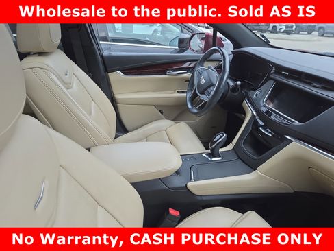 Used 2017 Cadillac XT5 Luxury w/ Driver Awareness Package image 8