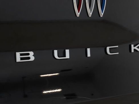 Used 2025 Buick Envista Sport Touring w/ Convenience II Package FWD image 12