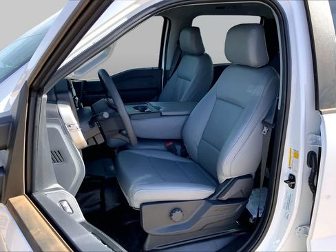 New 2026 Ford F350 XL w/ XL Chrome Package AWD/4WD image 9