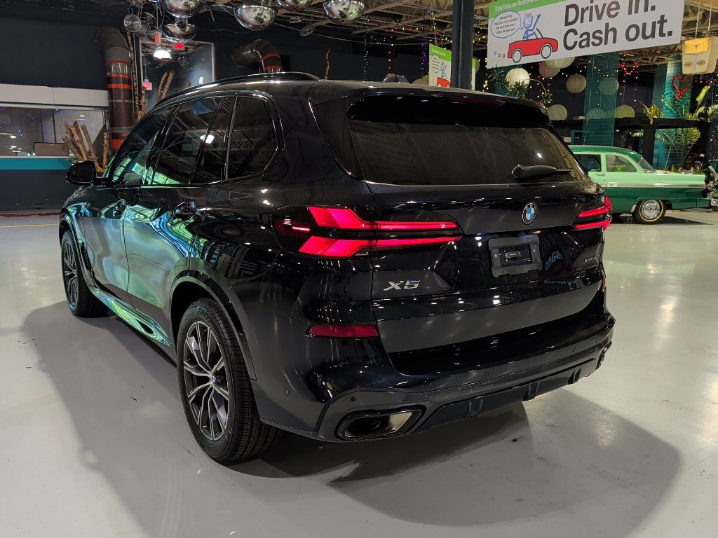 Certified 2026 BMW X5 xDrive40i w/ M Sport Package AWD/4WD image 10
