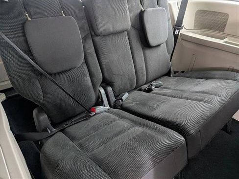 Used 2020 Dodge Grand Caravan SE w/ UConnect Hands-Free Group FWD image 21