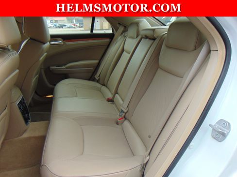 Used 2014 Chrysler 300 C w/ Light Group image 37