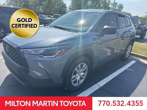 Certified 2022 Toyota Corolla Cross L image 3