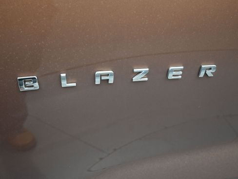 Used 2023 Chevrolet Blazer LT w/ Sound & Technology Package image 11