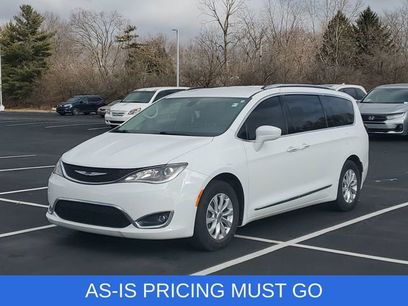 Used 2018 Chrysler Pacifica Touring-L Plus