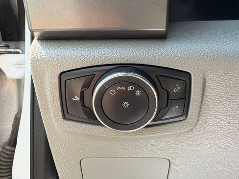 Used 2017 Ford F350 XLT w/ Camper Package AWD/4WD image 11