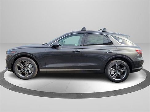 Used 2025 Genesis Electrified GV70 Advanced w/ Prestige Package image 6