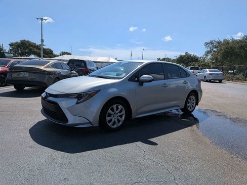 Used 2026 Toyota Corolla LE FWD image 8