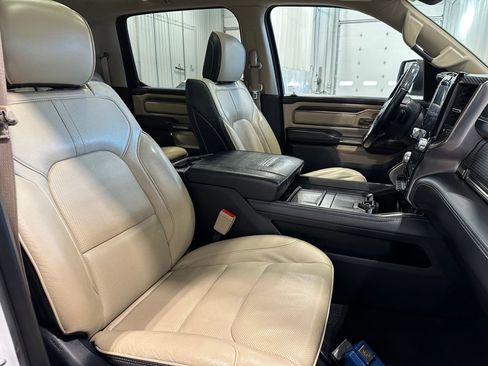 Used 2020 RAM 1500 Limited image 33