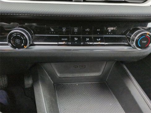 Used 2025 Chevrolet Equinox LT image 22