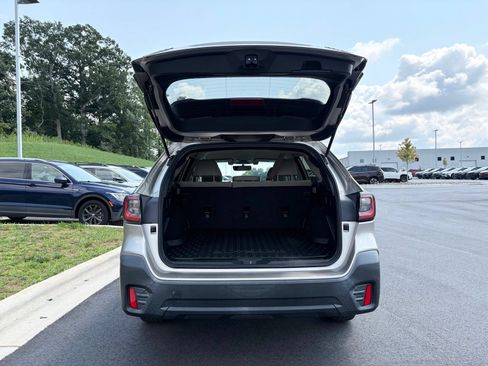 Used 2020 Subaru Outback Premium AWD/4WD image 11
