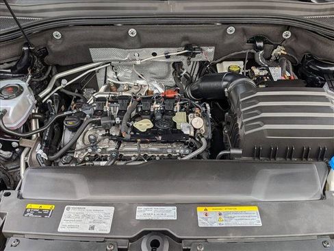 Used 2024 Volkswagen Atlas Cross Sport SE image 26