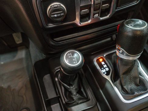 Used 2019 Jeep Wrangler Unlimited Sport S AWD/4WD image 20