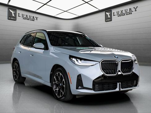 Used 2025 BMW X3 xDrive30i image 1