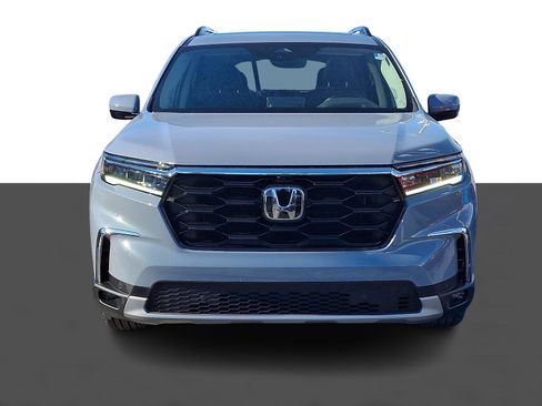 Certified 2025 Honda Pilot Elite image 2