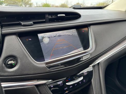 Used 2017 Cadillac XT5 Luxury w/ Driver Awareness Package image 41