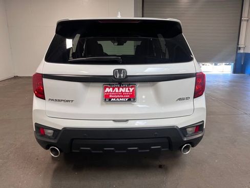 Used 2023 Honda Passport EX-L image 4
