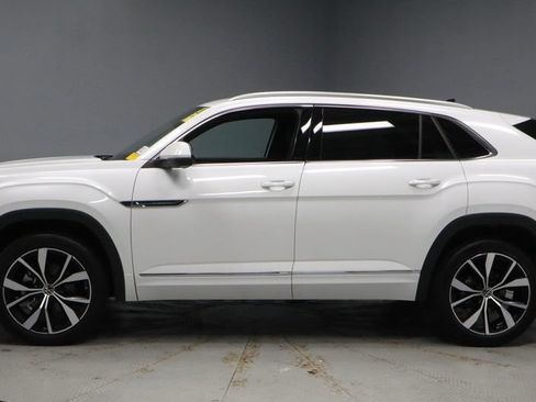 Used 2025 Volkswagen Atlas Cross Sport SEL Premium R-Line AWD/4WD image 9