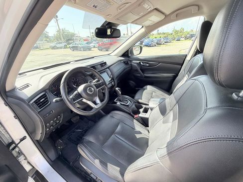 Used 2019 Nissan Rogue SL AWD/4WD image 13