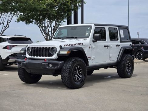 Used 2024 Jeep Wrangler Unlimited Rubicon w/ XTREMEE 35" Tire Package AWD/4WD image 2