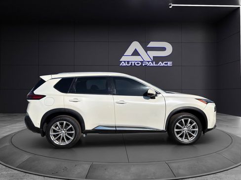 Used 2023 Nissan Rogue Platinum w/ Platinum Premium Package FWD image 8