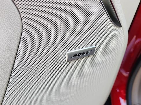 New 2026 GMC Yukon Denali w/ Denali Reserve Package image 13