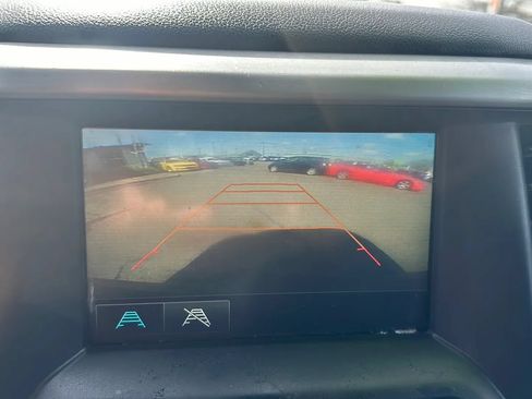 Used 2018 GMC Acadia SLE AWD/4WD image 16