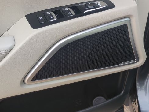 Used 2024 Kia Telluride S w/ S Sunroof Package image 14