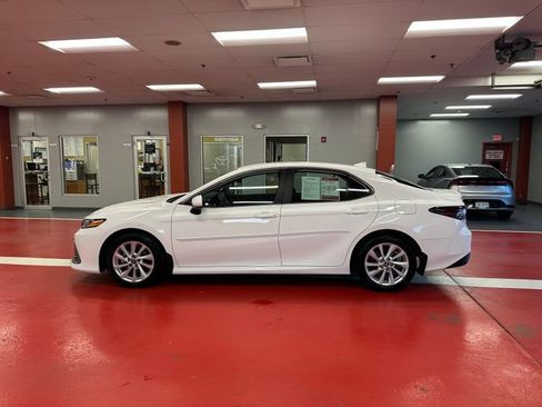Used 2023 Toyota Camry LE image 6