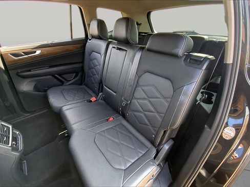 Used 2026 Volkswagen Atlas SE FWD image 21