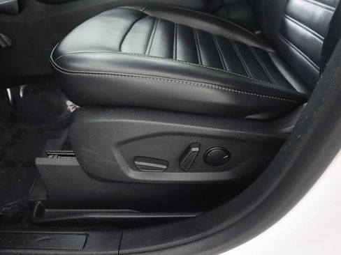 Used 2024 Ford Edge SEL image 29