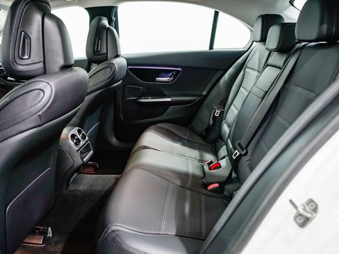 Used 2025 Mercedes-Benz C 300 Sedan image 18