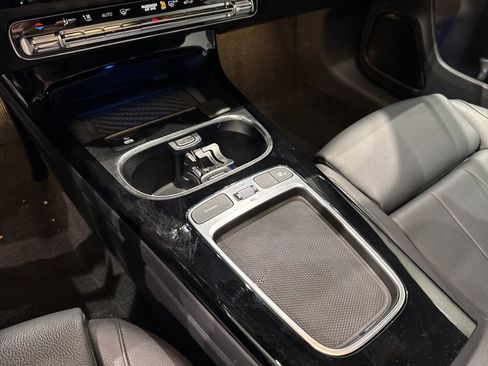 Used 2024 Mercedes-Benz CLA 250 4MATIC image 16