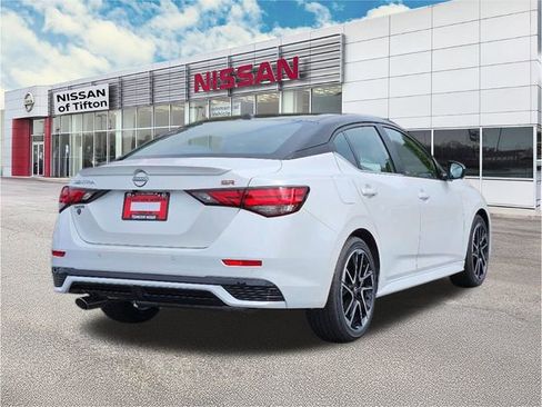 New 2025 Nissan Sentra SR w/ SR Premium Package image 6