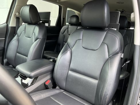 Used 2022 Kia Telluride S FWD image 16