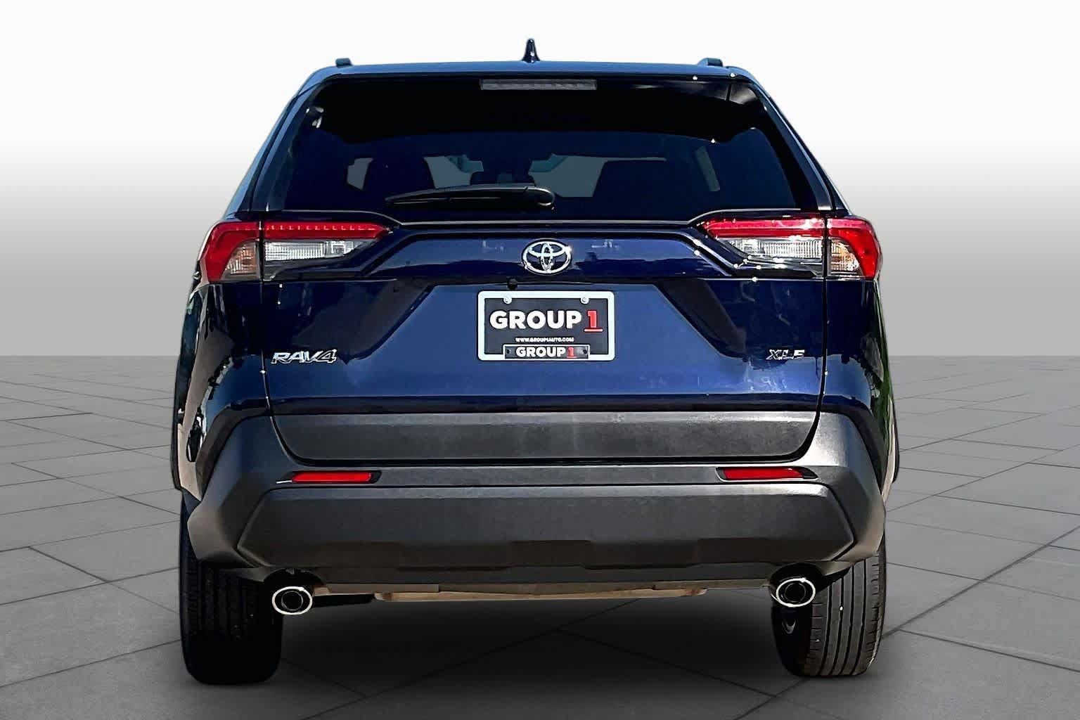 Used 2025 Toyota RAV4 XLE FWD image 5